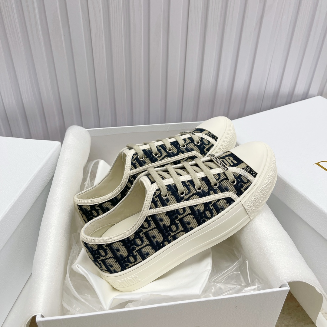 Women's high heels